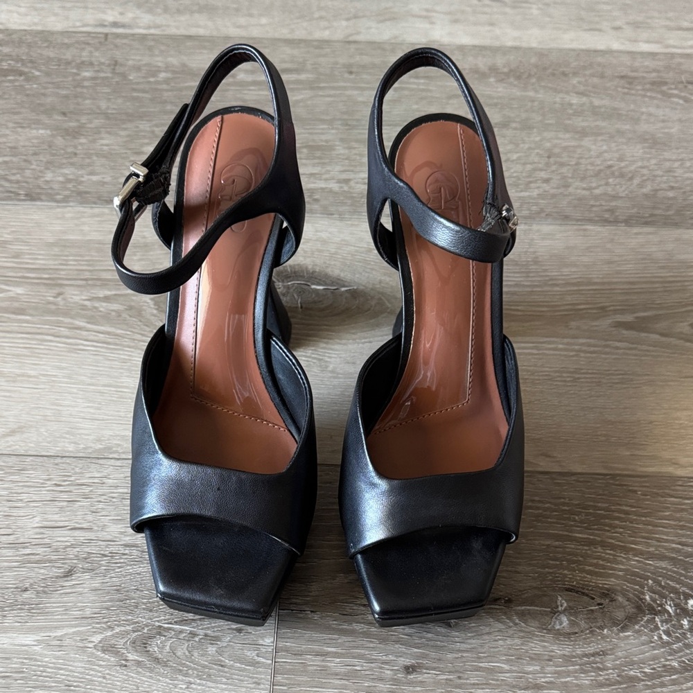 Gianni Bini Heels - Picture 2 of 4